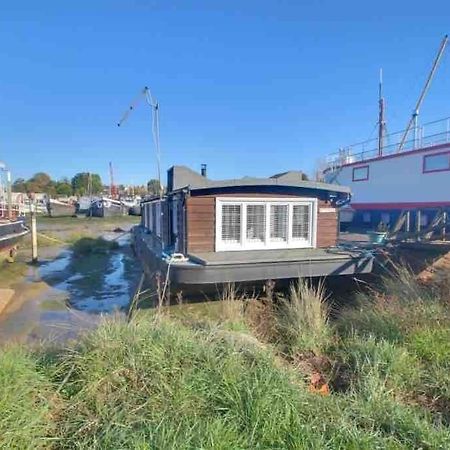 Toosey Lass - St Osyth Creek Saint Osyth Extérieur photo