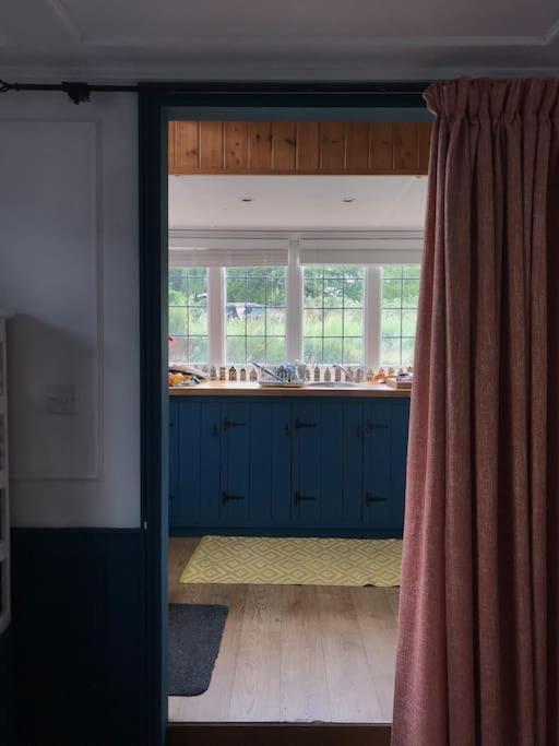 Toosey Lass - St Osyth Creek Saint Osyth Extérieur photo